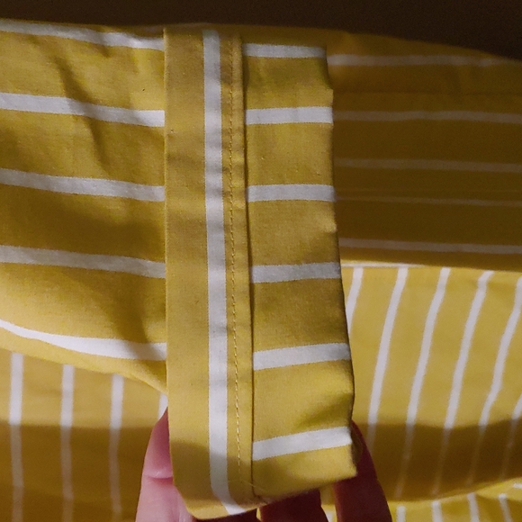 Shirt - Picture 3 of 4